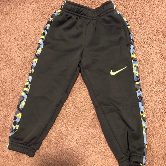 Nike Other - 2t Nike sweatpants